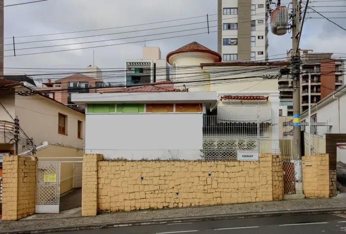Imóvel comercial com 465 m² na Av. Rio Branco para venda