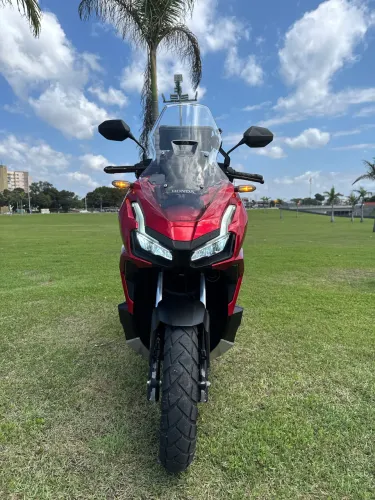 Honda adv 160