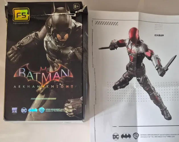 Miniatura/Action Figure F5 do Batman Arkham Knight (Red Hood Armor)