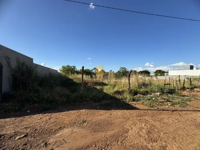 TERRENO RESIDENCIAL em CHAPADA DOS GUIMARÃES - MT, Florada da Serra