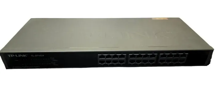 Switch Hub TP-Link 10/100 24 Portas RJ45