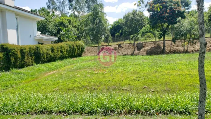 OPORTUNIDADE VENDA LOTE EM CONDOMINIO FECHADO. TERRAS DE SANTA CLARA.