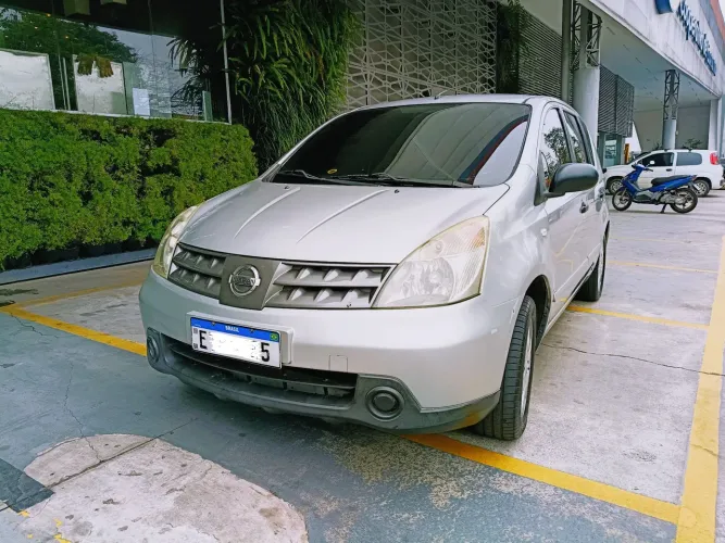 Nissan Livina S 1.8 16V Flex Fuel Aut. 2010