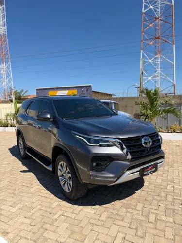 Toyota Hilux SW4 SRX 4X4 2.8 TDI 16V Dies. Aut. 2022