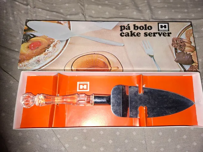 Pá antiga para bolo marca Hércules