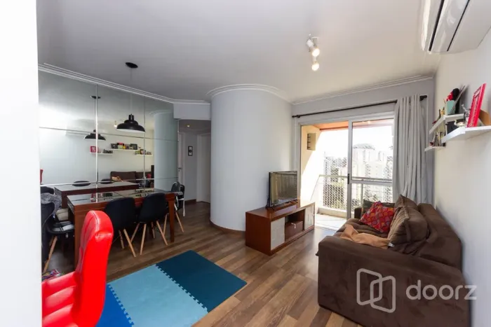 Imóvel na Vergueiro com 2 dormitórios e 67m²