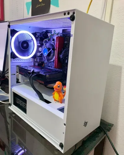Desktop Gamer i3 8100 + RX 6500 XT 4GB | 16GB RAM | SSD 240GB | Gabinete Pichau