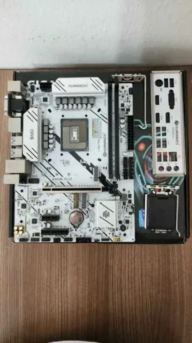 Vendo Placa-mãe HUANANZHI B660M-PLUS