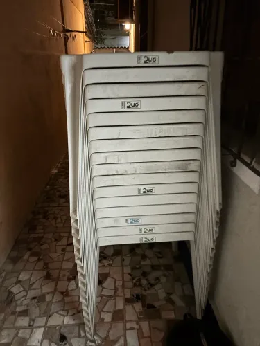 Cadeira de plástico