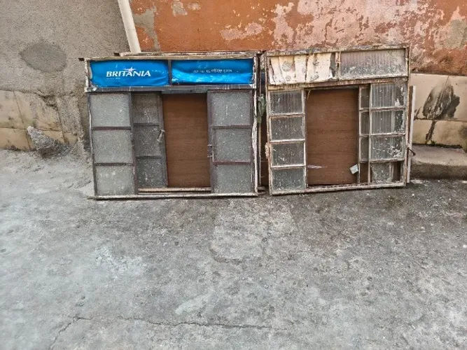 Porta e janela antigas