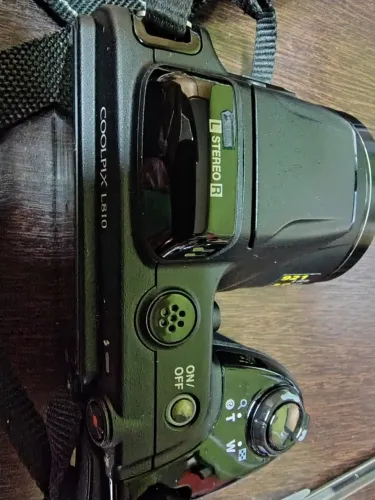 Máquina Nikon Coolpix L810