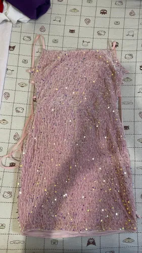Vestido tubinho rosa de paetê