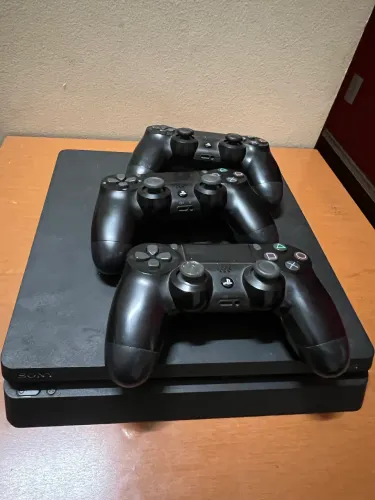 Ps4 slim