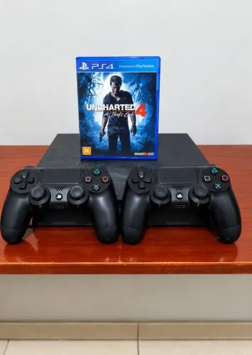 Ps4 muito conservado