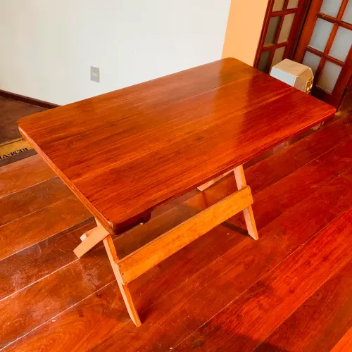 Mesa dobrável 