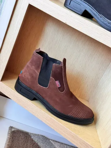 Botina bota tradicional marrom