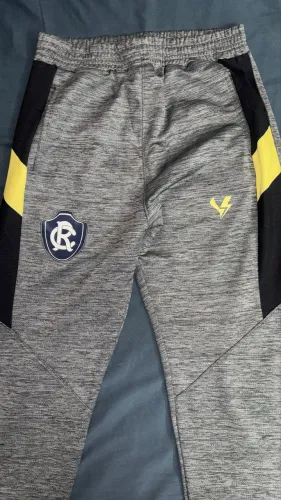 Vendo calça remo tamanho P 