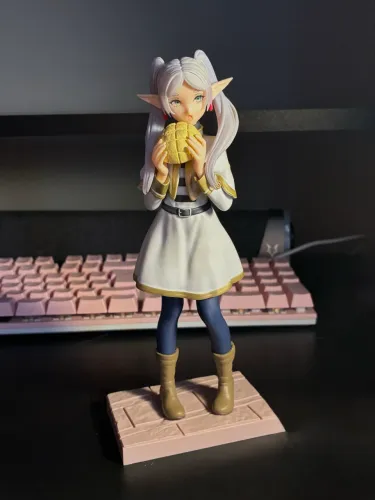 Figure Frieren Sega Original