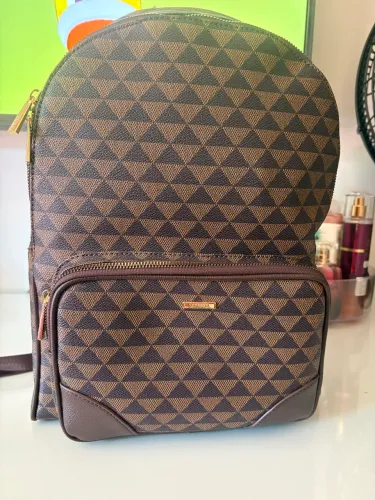 Mochila Santinato Em PU Com Estampa De Triângulos Marrom