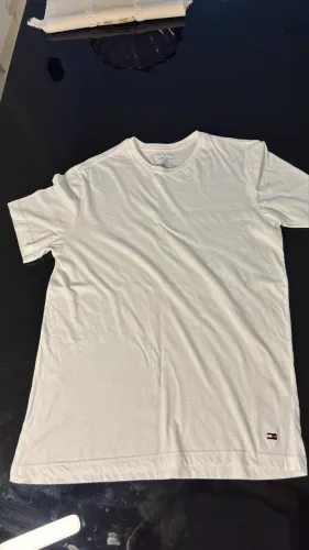 Camiseta Básica tommy