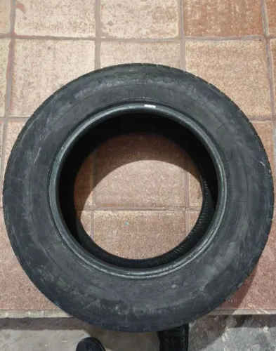 Pneu Yokohama 235/60r16 