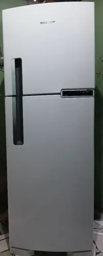 Vendo Geladeira brastemp semi-nova