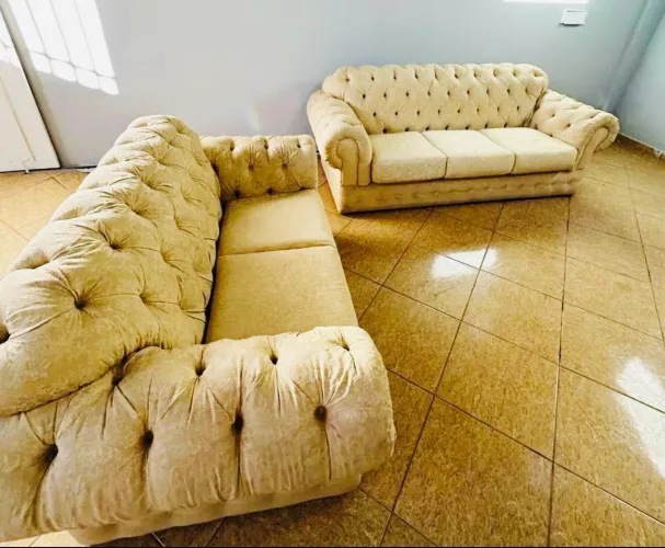 Sofá clássico modelo provençal