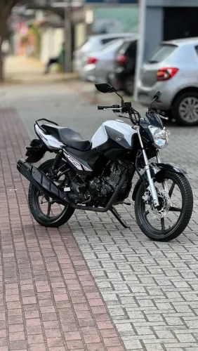 Yamaha YBR 150 Factor Ed/flex 2023 - único dono