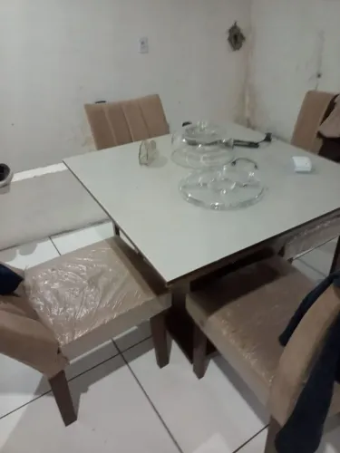 Mesa 4 cadeiras
