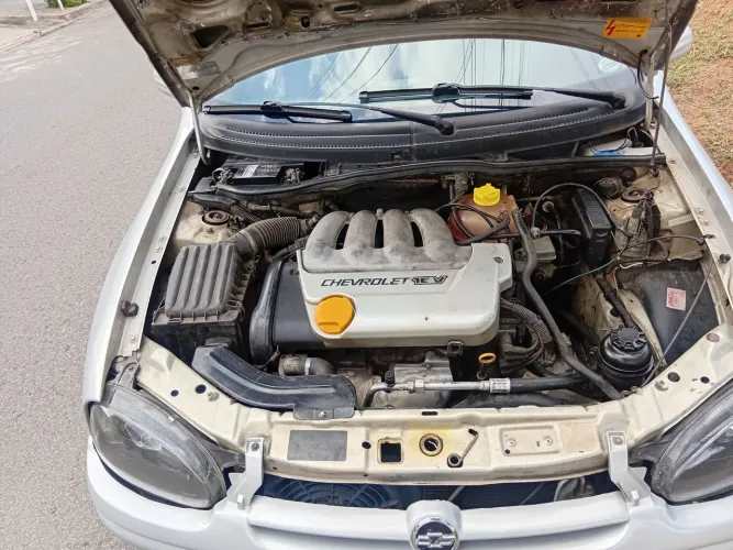 Chevrolet Corsa Wagon GLS 1.6 16V MPFI 4P 1999