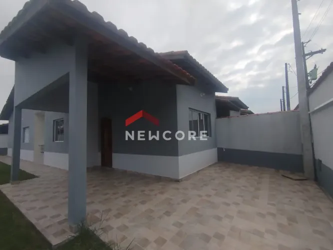 Casa em Rua Dezoito - Jardim Somar - Peruíbe/SP