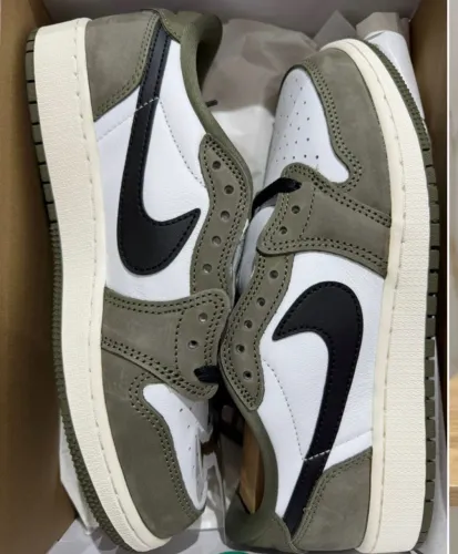 AIR JORDAN