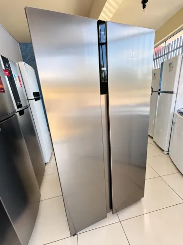 Geladeira Nova Electrolux side boy side