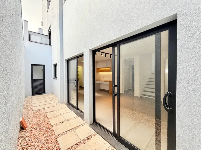 Casa em condomínio para alugar com 3 quartos, 186 m² - Chácara Primavera