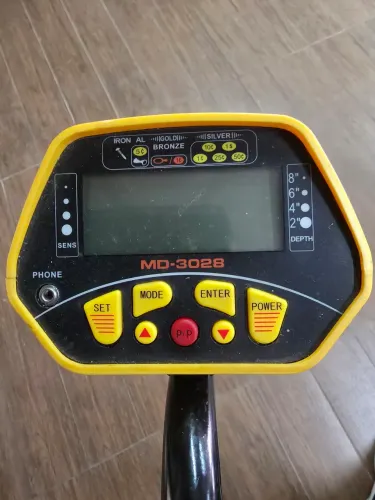 Detector de metais Md-3028