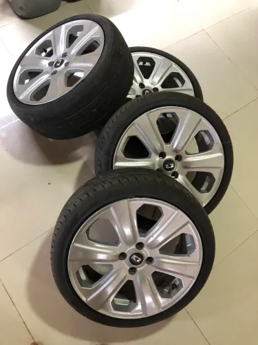 rodas aro 17 com pneus 