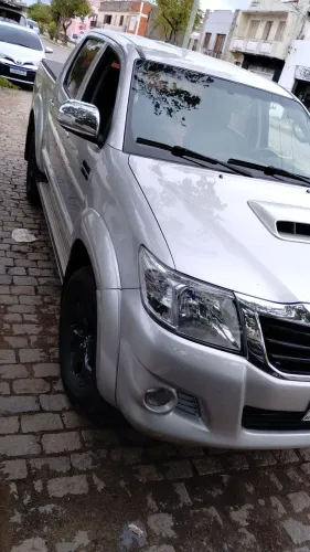 Toyota Hilux CD SRV D4-d 4X4 3.0 TDI Diesel AUT 2013
