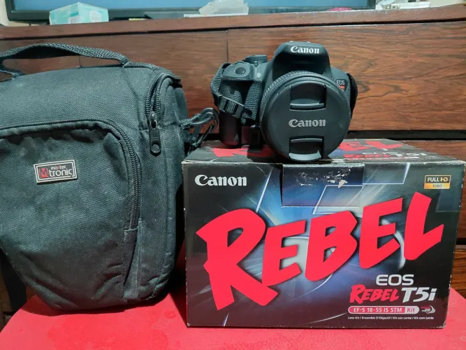 ? Canon EOS Rebel T5i - Semi Nova | Apenas 3.000 cliques!
