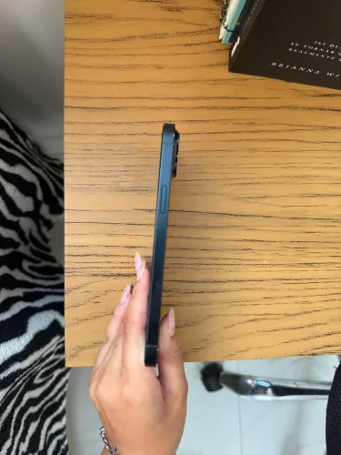 iPhone 16 pro 512 GB