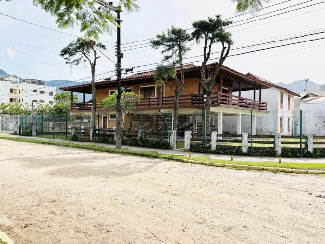 Fundo de comércio com 14 quartos, Praia da Maranduba, Ubatuba - R$ 8.99 mi, Cod: 2649