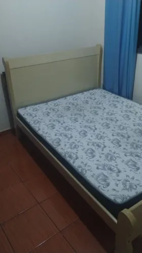 Cama de estrado + Colchão