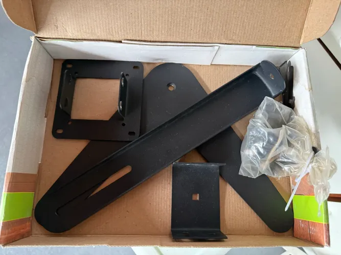 Vendo suporte de mesa para monitor, 2 unidades!