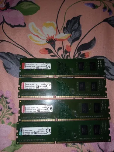 4 Memórias RAM Kingston DDR3 2GB 1333MHz Desktop - Total 8GB