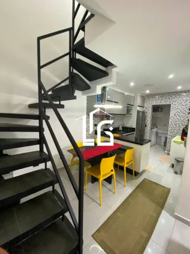 Sobrado com 2 dormitórios à venda, 70 m² por R$ 385.000 - Itaim Paulista - São Paulo/SP