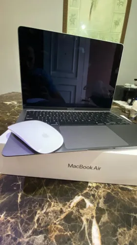 MacBook Air M1 13" 8GB RAM / 256GB SSD + Magic Mouse 2 + Caixa original