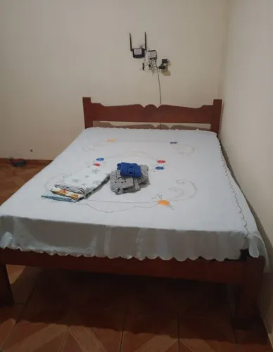Cama de casal madeira 