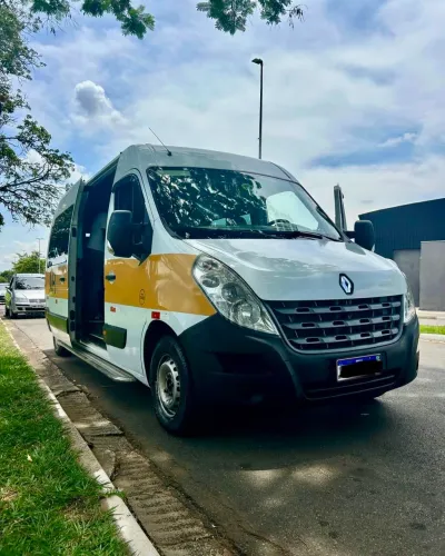 Renault Master 2.3 DCI STD Medio Esco. 20L Dies. 2015