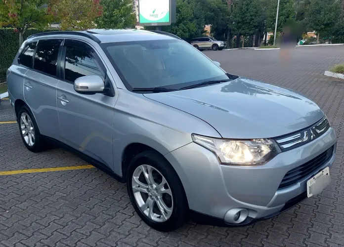 Mitsubishi Outlander 2.0 16V 160cv Aut. 2015