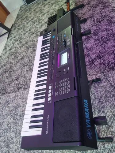 Teclado Yamaha PSR-E473