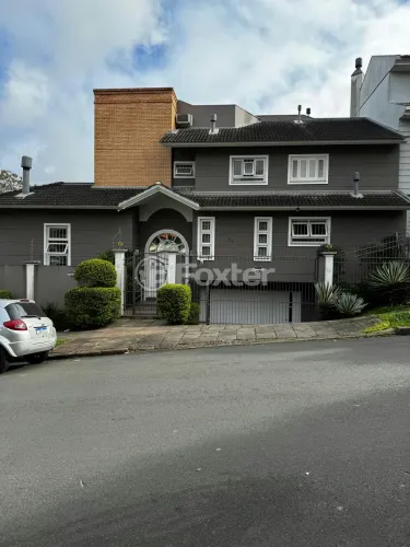 Casa à venda Rua Miracema, Chácara das Pedras - Porto Alegre